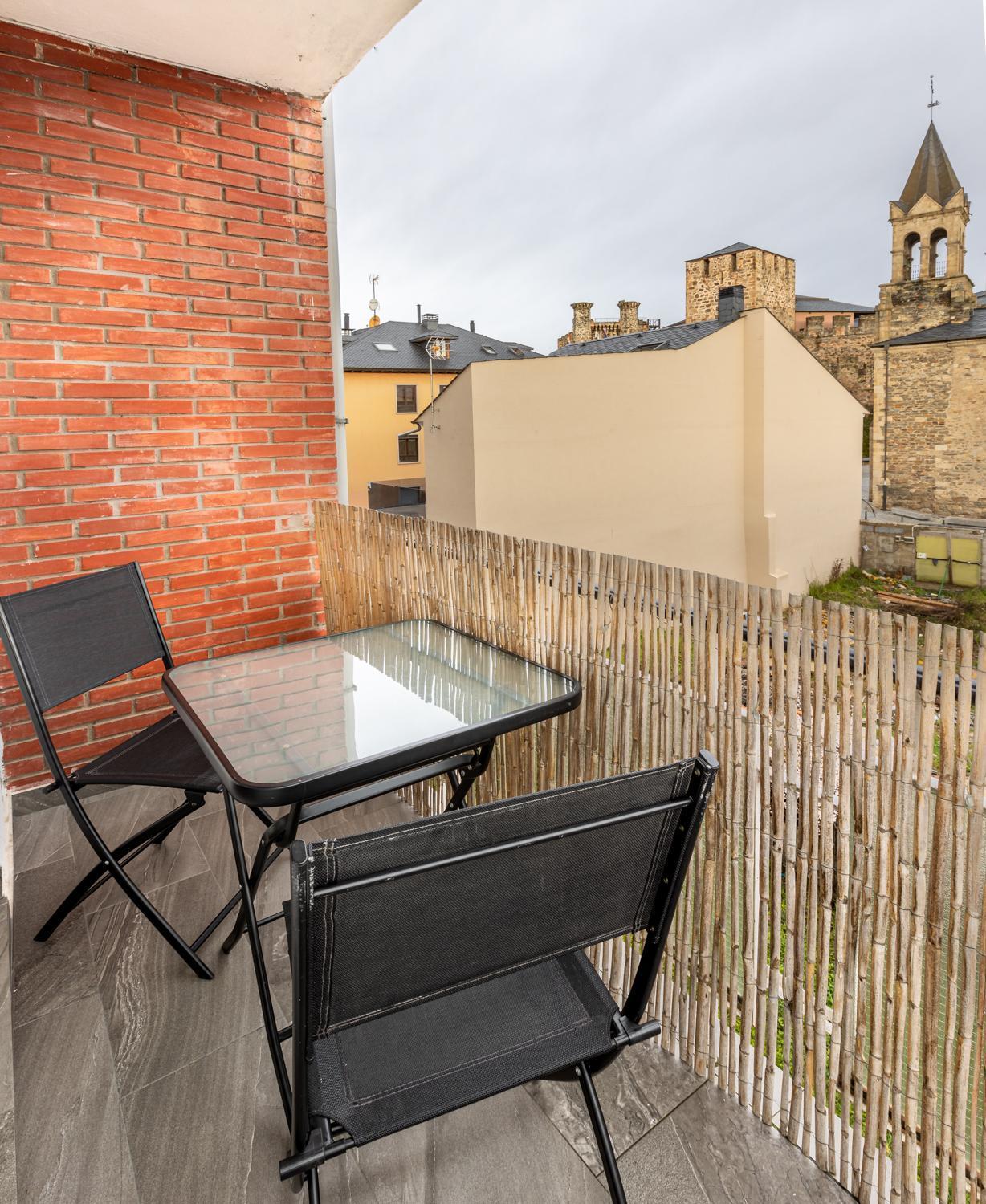 Nomada Castillo _ Vut-Le-251 Ponferrada Esterno foto